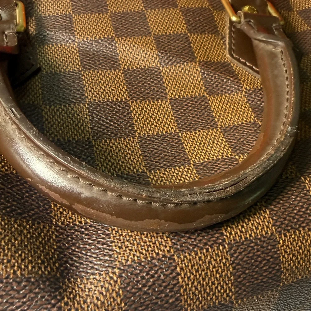 Louis Vuitton Speedy 35 in Damier Ébène